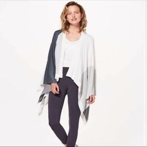 Lululemon Grey Color Block Hatha Wrap